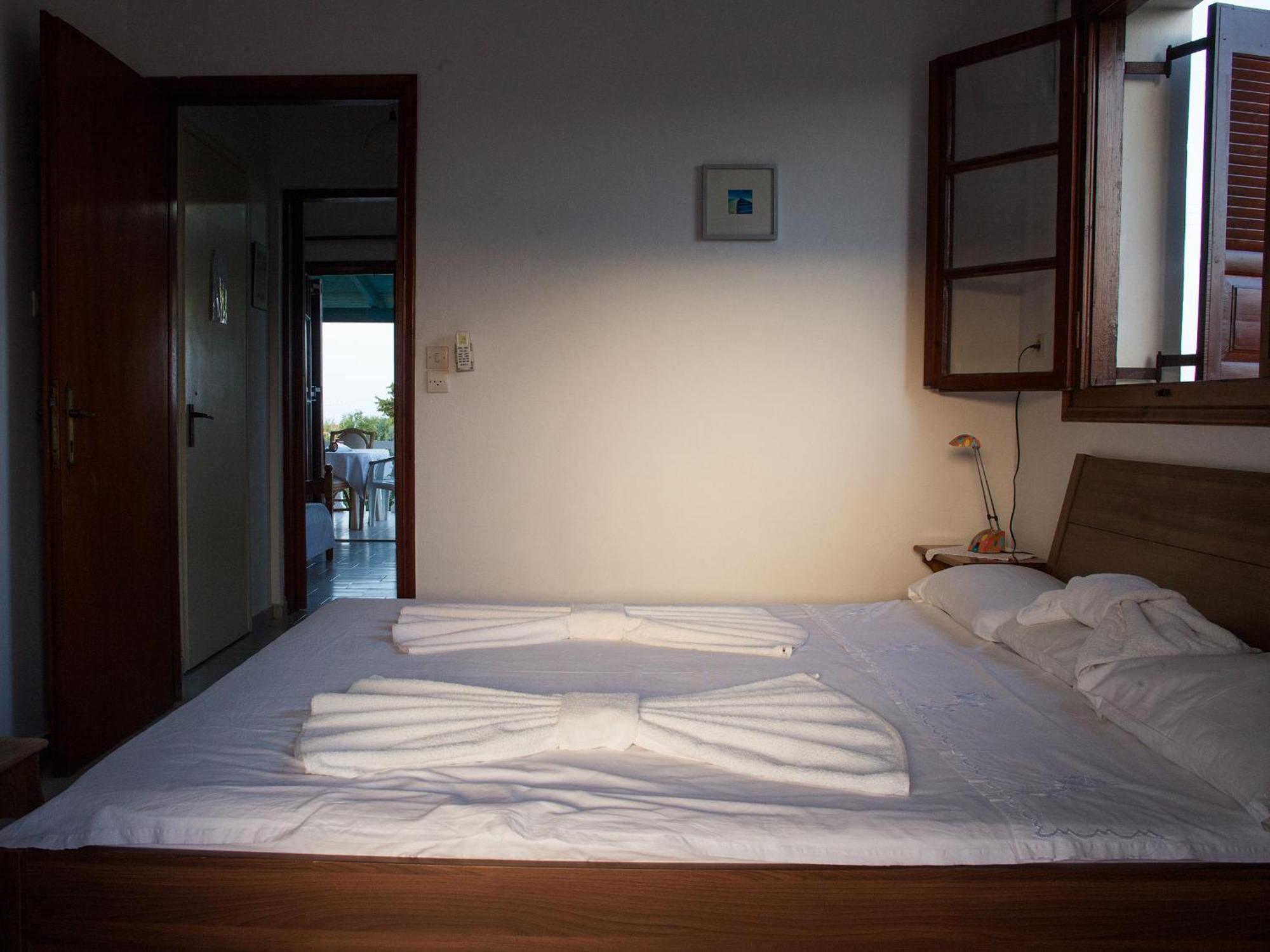 Areti Orfeas Studios Vasilikos Room photo